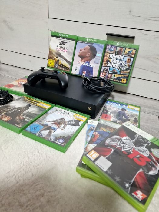 Consola Microsoft Xbox One X, Controller + 10 Jocuri +Statie Incarcare
