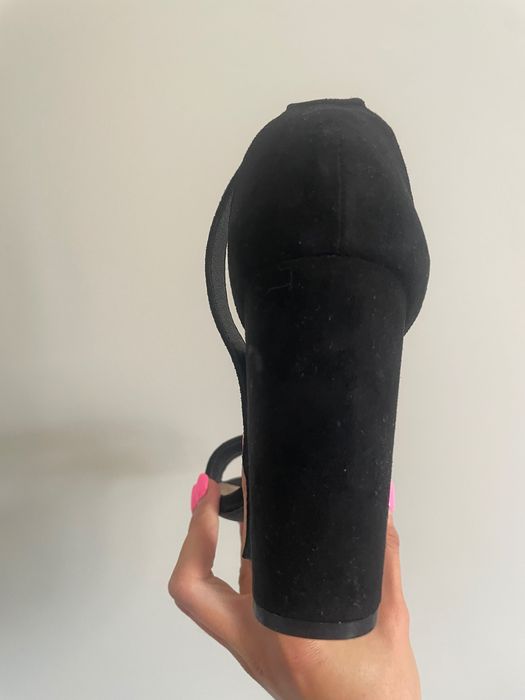 Дамски обувки на ток