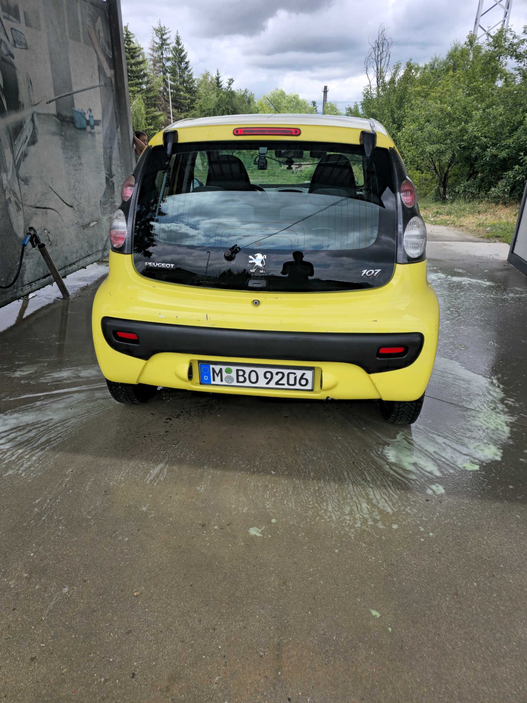 Продана се peugeot  107
