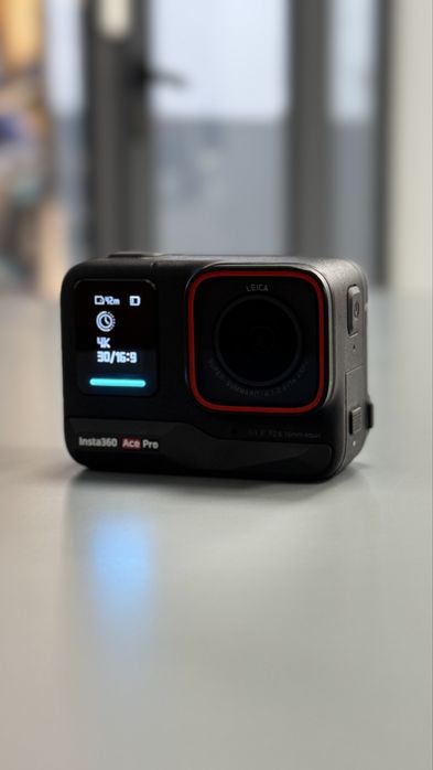 Insta 360 ace pro