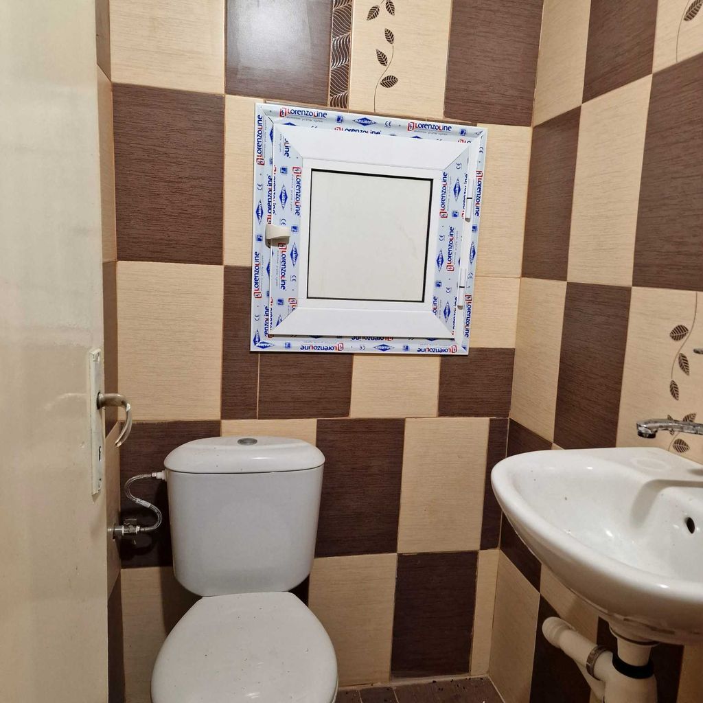 Продава се Четиристаен апартамент в Димитровград - 81 кв.м за 693 €/кв.м - Снимка #10