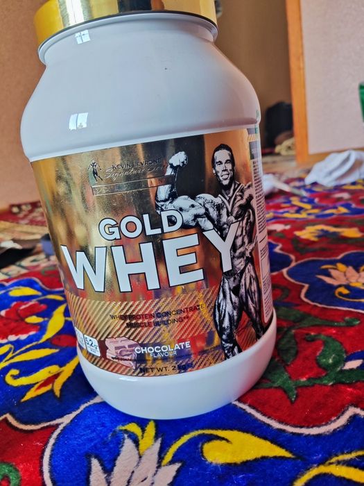 Whey protein va 2 ta vitamin bonus