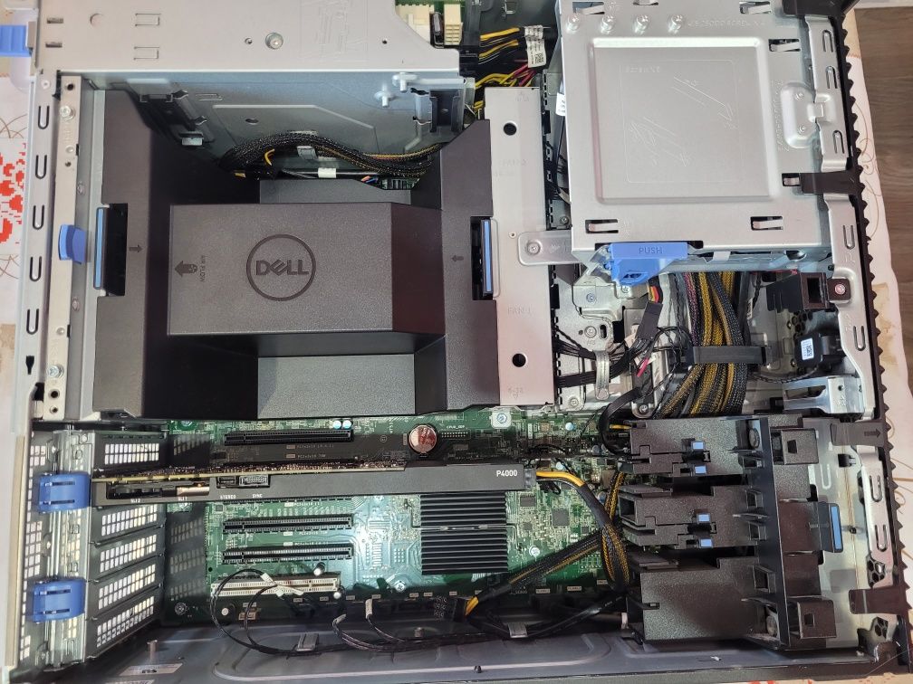 Dell Precision T7820