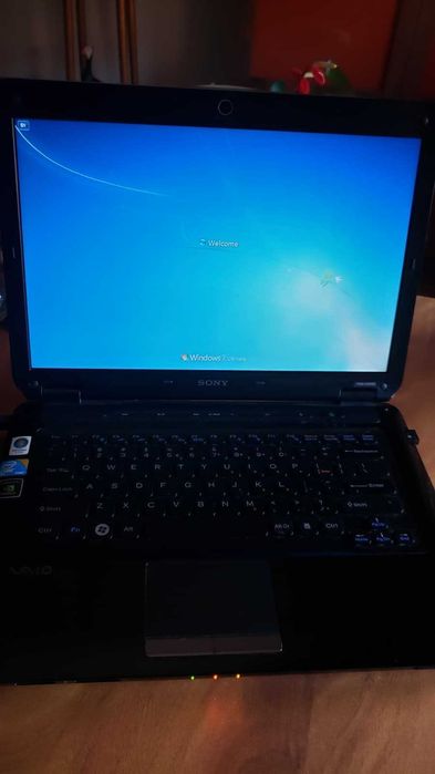 Laptop Sony Vaio VGN-CS31S/Q, cu mouse wireless CADOU