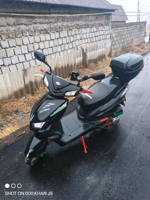 Мотоцикл,электроскутер сатылады.Бағасы келісім бойынша.Сост новое.