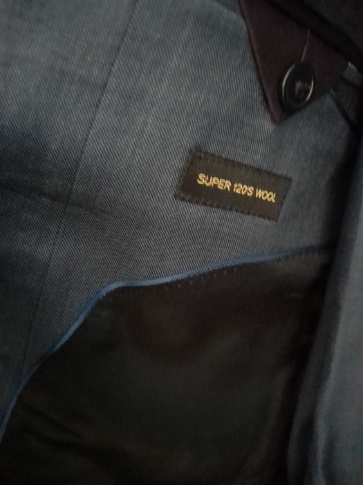 Costum barbatesc de inalta calitate