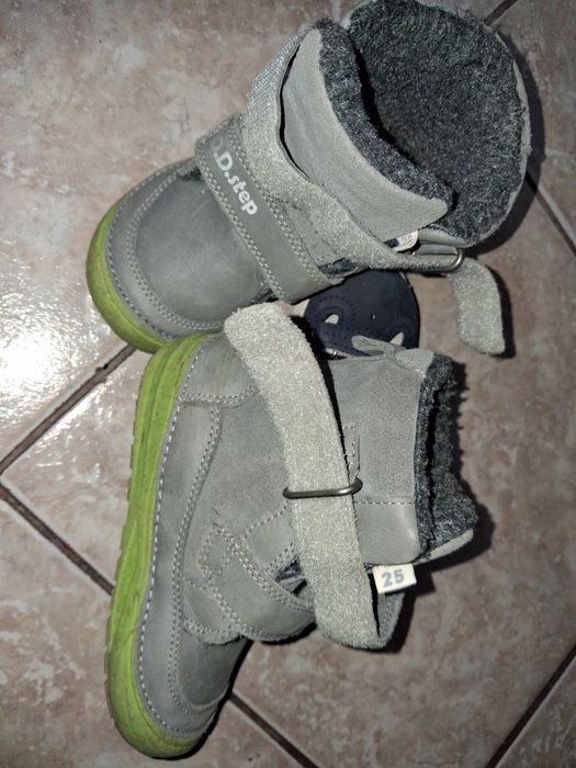 Ghete iarnă  copii mărimea 25 stare foarte bună