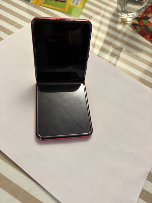Vand Motorola Razr 40 Ultra