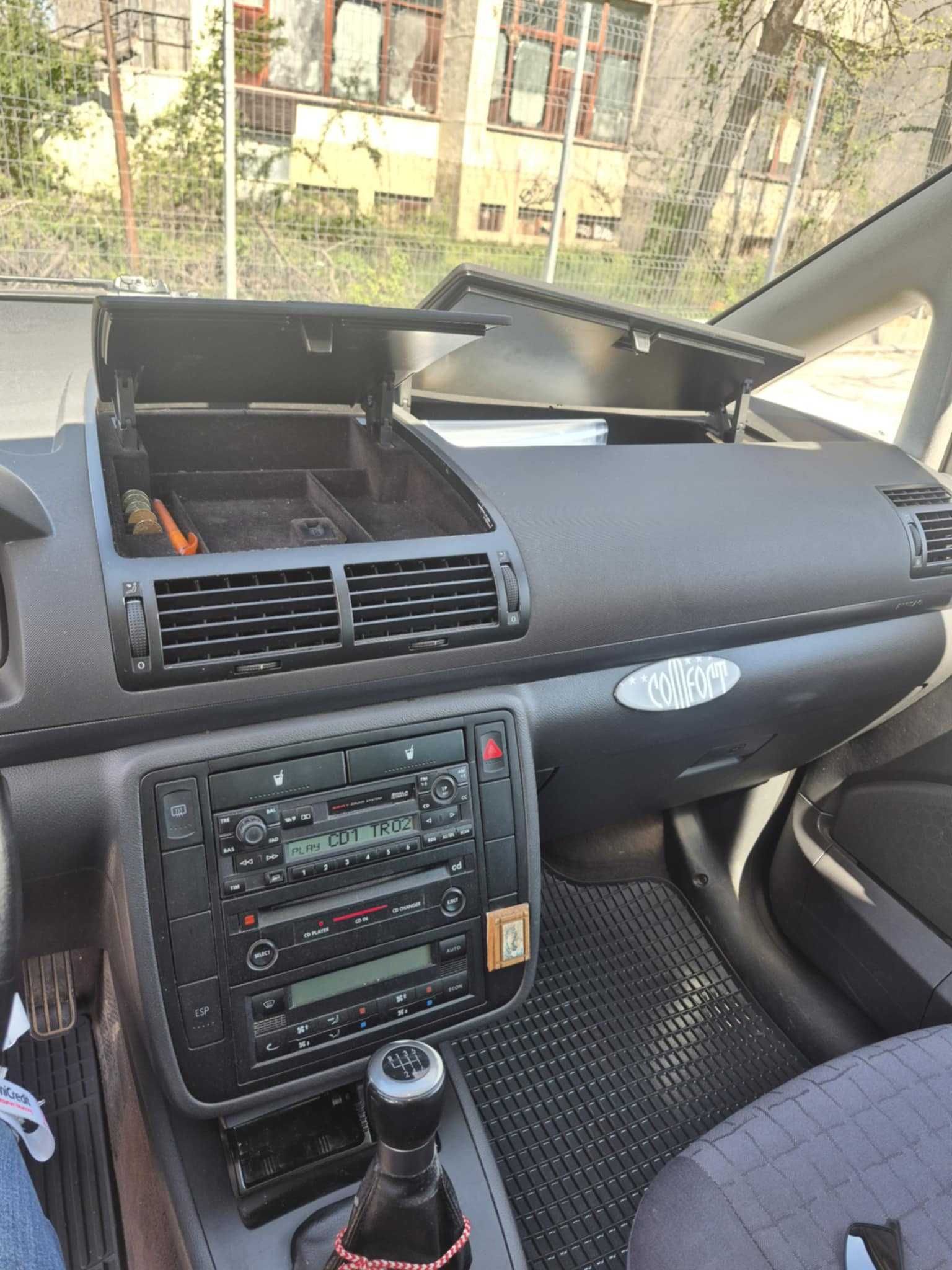Автомобил Seat Alhambra