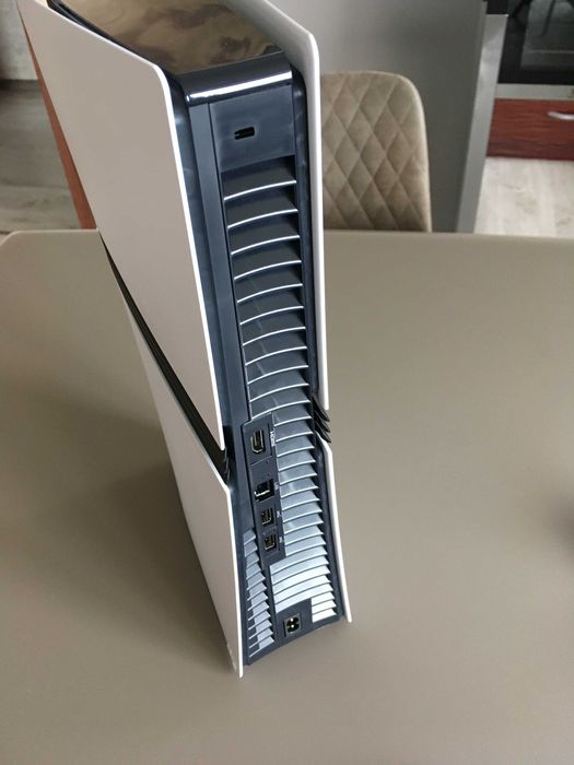 PlayStation 5 PRO 2TB с 2 години гаранция