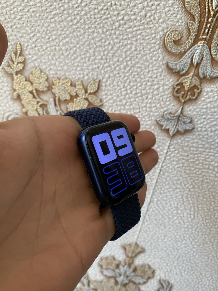 Iwatch 6 44 mm sotiladi