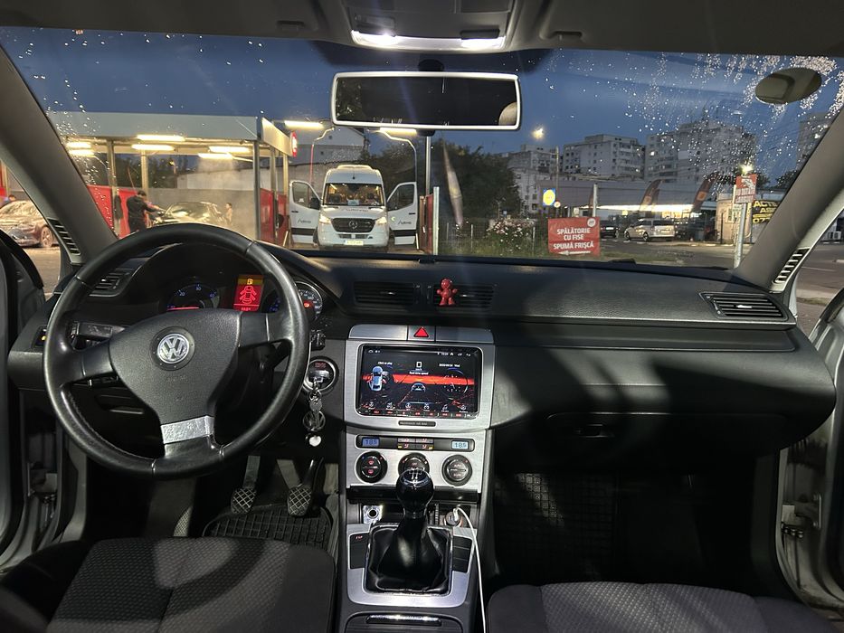 Vând Volkswagen Passat B6 !