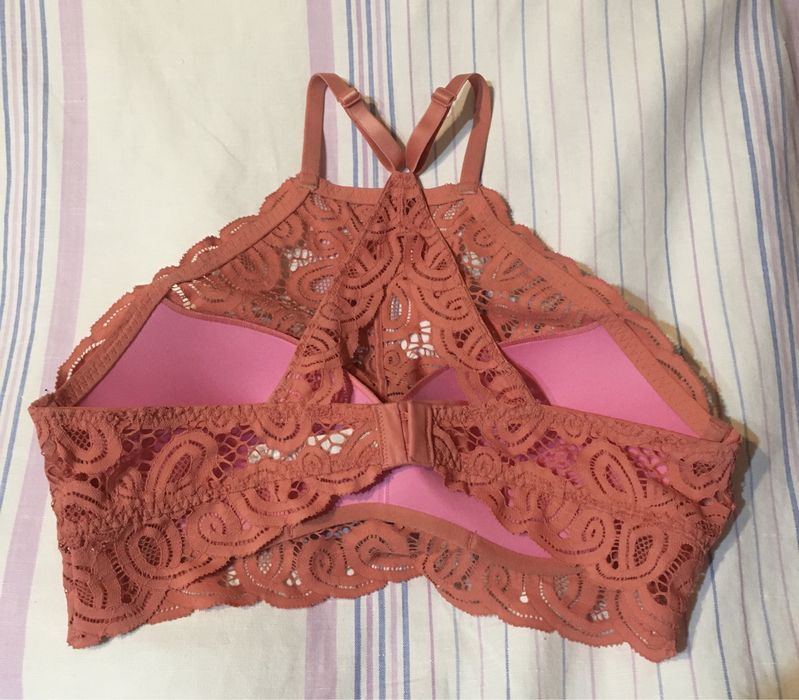 Victoria’s secret бралет с push-up ефект, размер L