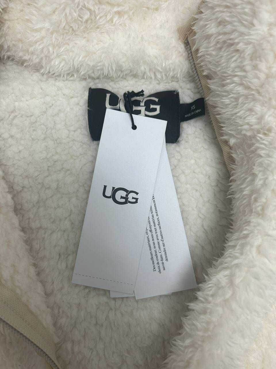 Стильная куртка UGG Marlene Sherpa