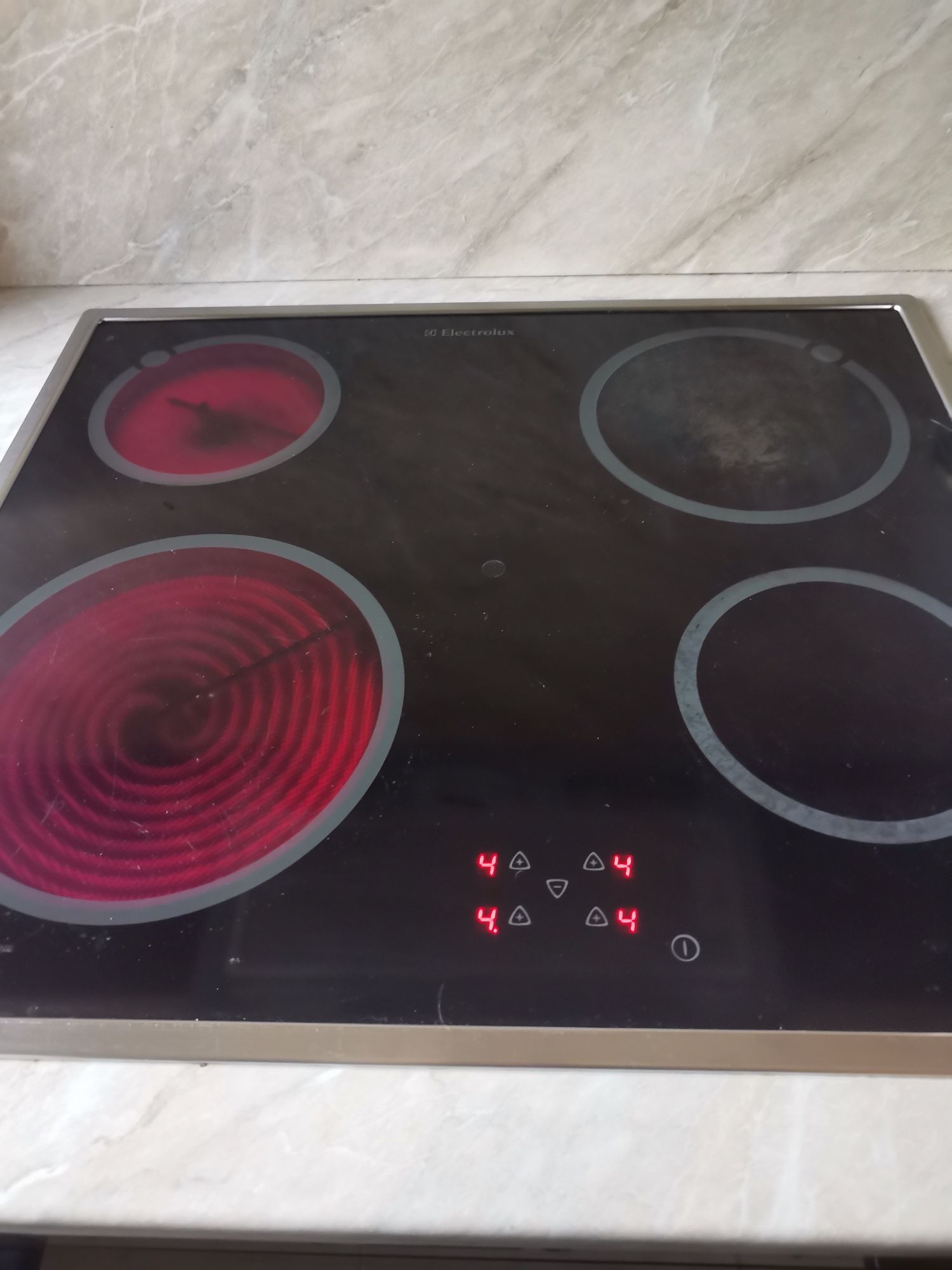 Керамичен плот за вграждане electrolux