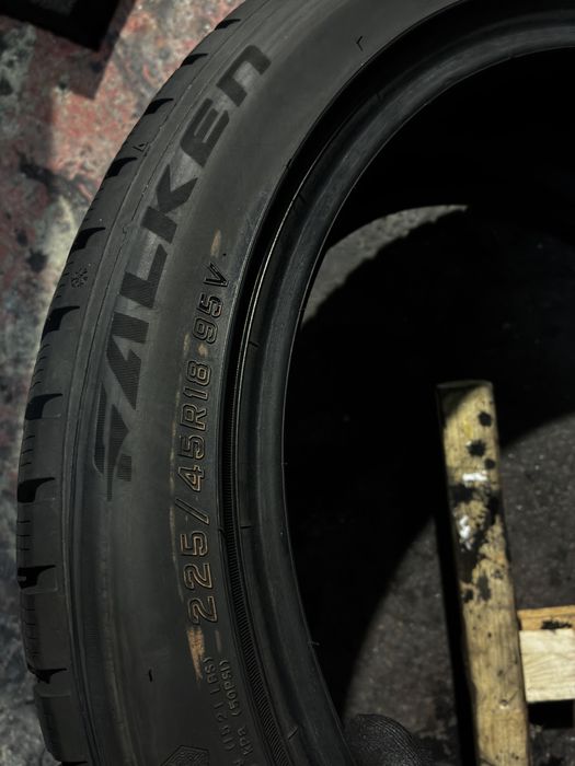 225/45R18 Falken 7,2-6,6mm 2022 perfecta stare