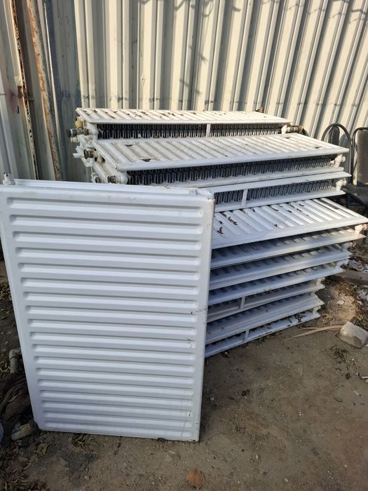 Панельные радиаторы БУ