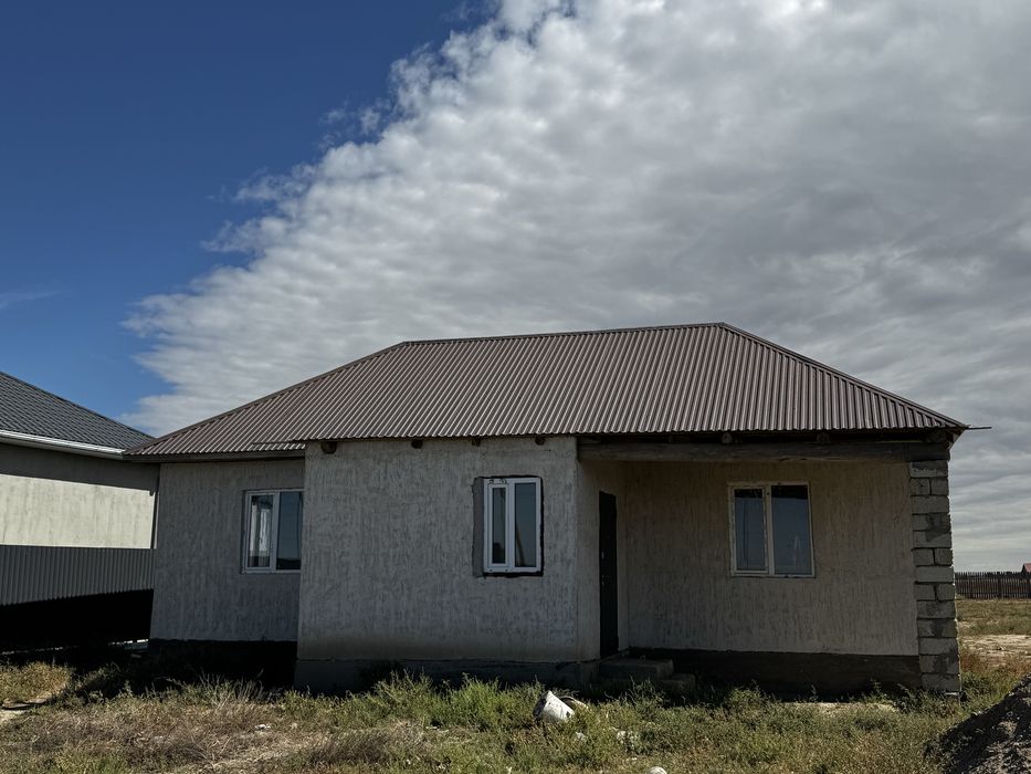 Продаем дом с размером 12*6  в черновом варианте