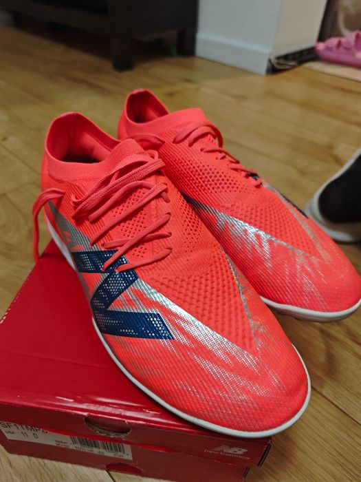 NEW BALANCE FURON V8 ELITE TURF . Чисто нови не използвани.