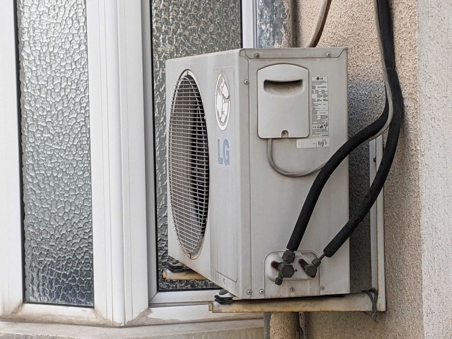 Климатик LG 12000 BTU сплит система