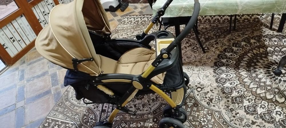 Коляска для новорожденных