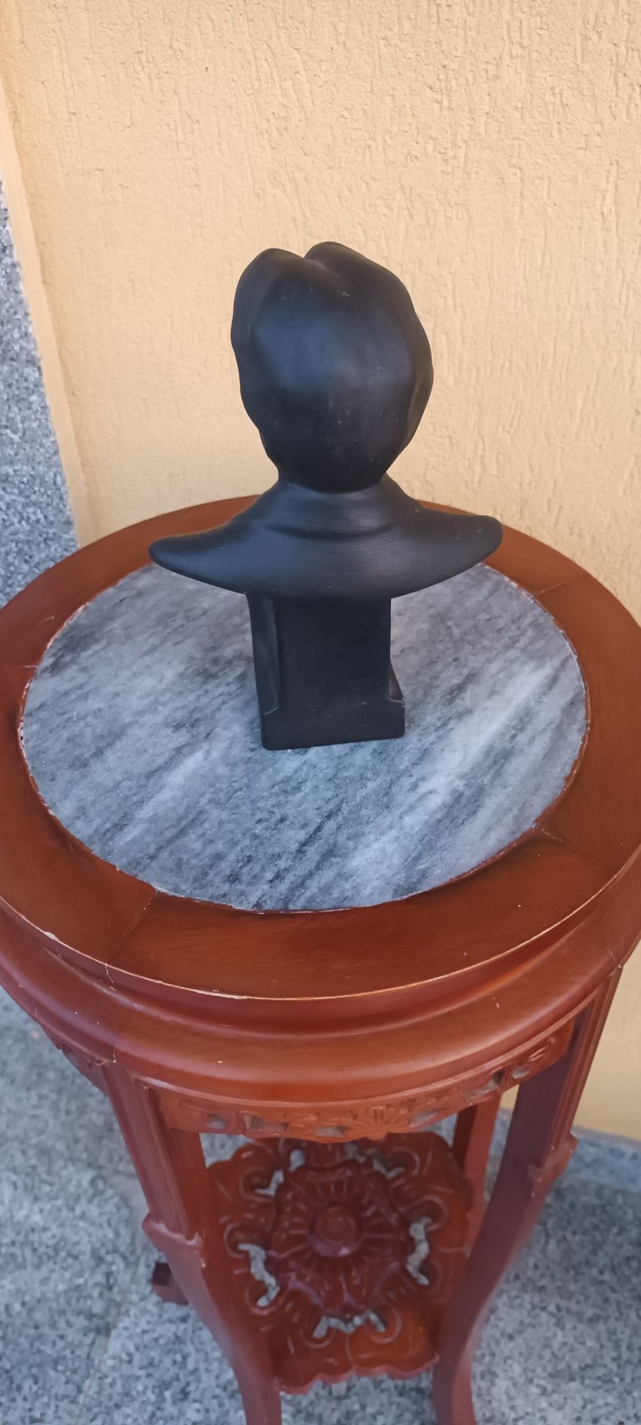 Bust, G. Enescu, Porțelan