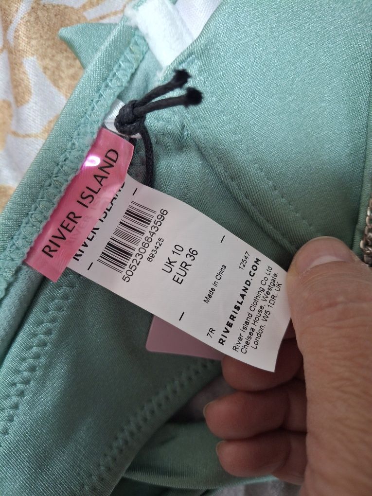 Бански горнище ,р 36С. River Island