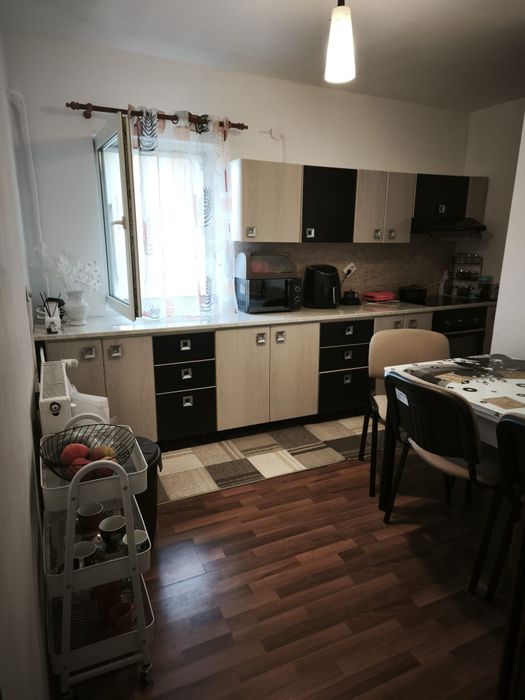 Vand apartament 2 camere