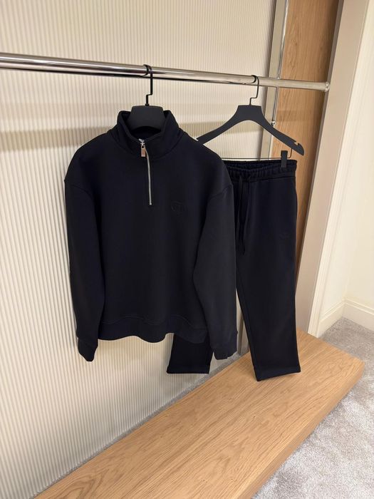 Compleu DIOR   . Toate mărimile disponibile. Calitate premium !!