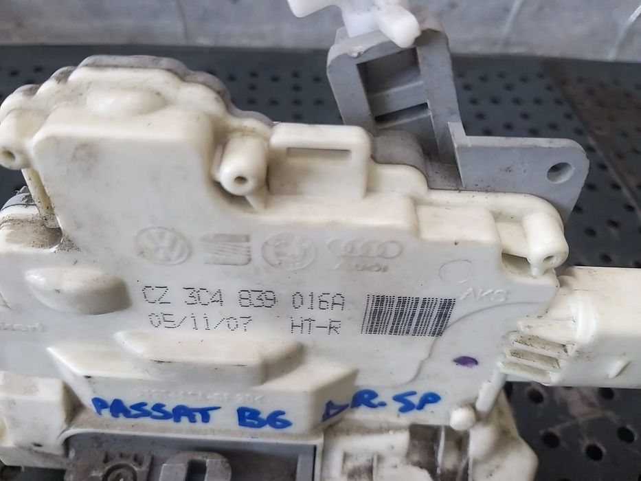 Broasca usa dreapta spate vw passat b6 3c 3c4839016a