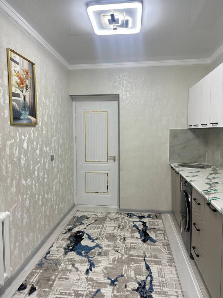 Чиланзар- 5 кв 1/3/4. 30м2  Метро Хамза  Срочно продам квартиру