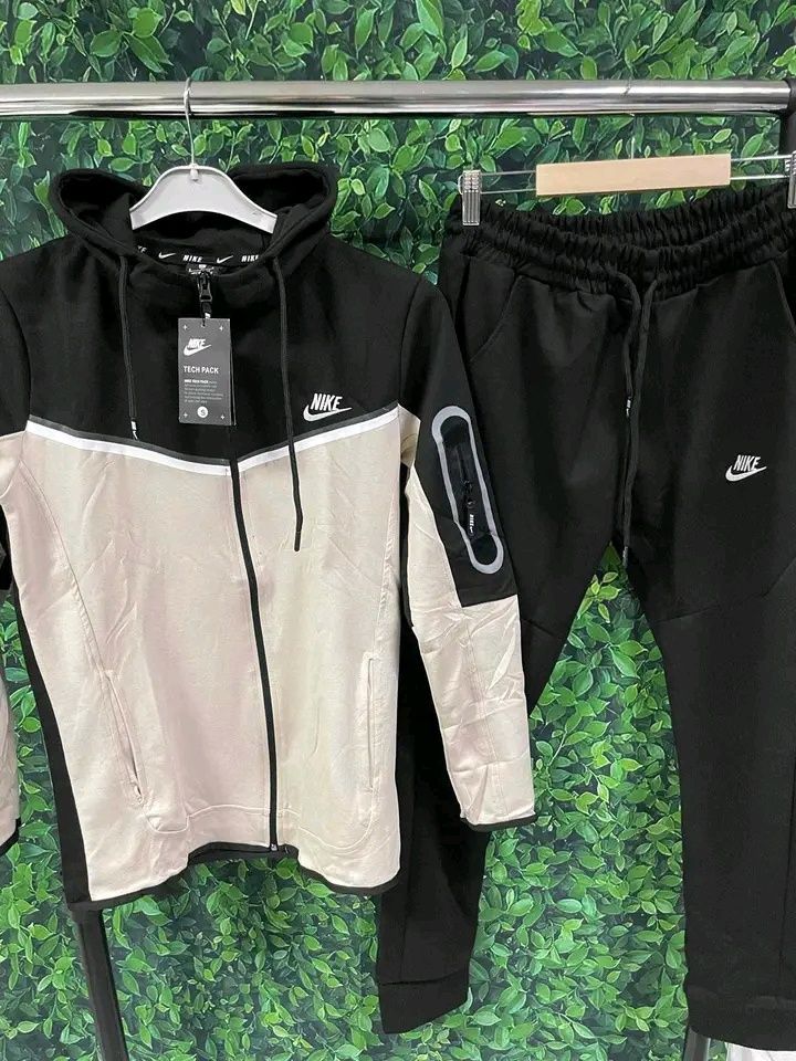 Мъжки екипи Nike Tech fleece