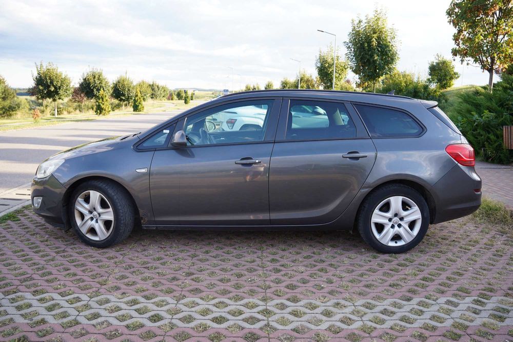 Opel Astra J, 1.7 CDTI 2011