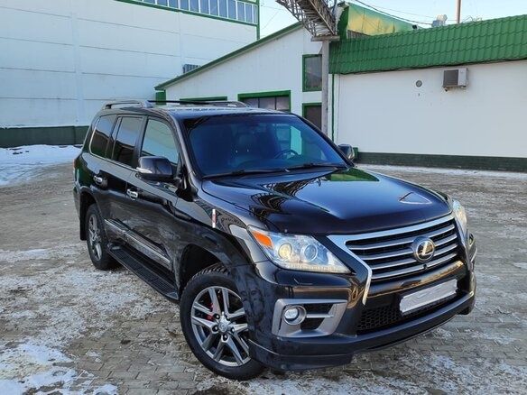 Аренда Lexus LX 570 с водителе, белые и чёрные
машины. Выписки из родд