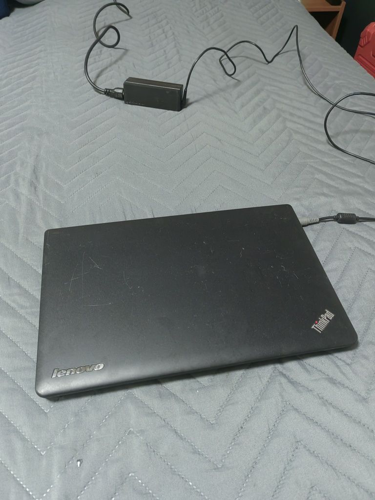 Lenovo Thinkpad edge E535