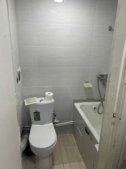 1 комнатная с мебелью и техникой выше Хакимията