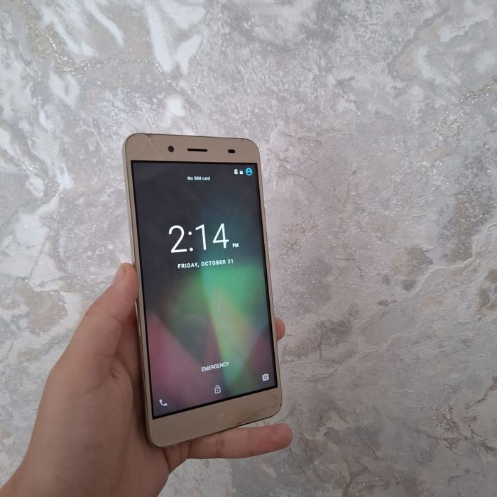 Продам телефон KONKA