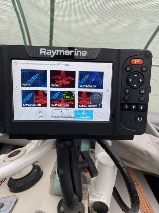 RAYMARINE Element 7HV GPS с 4 в 1 HyperVision 3D сонда