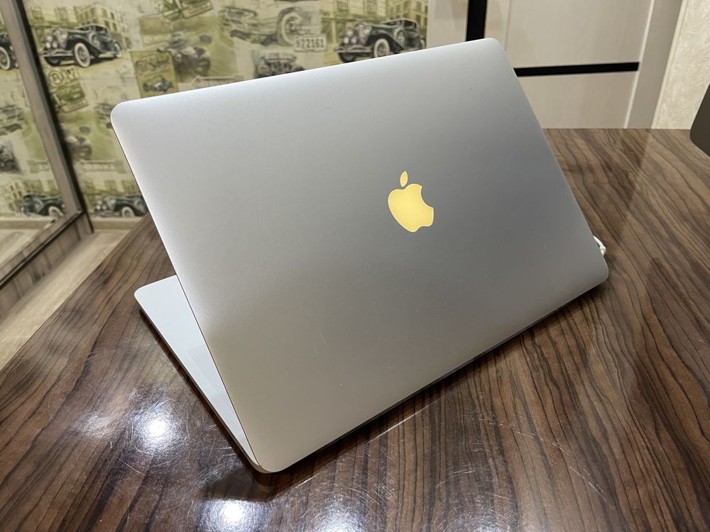 * Apple MacBook PRO 15 A1398 год 2012 Core i7 SSD 500GB для монтажа и