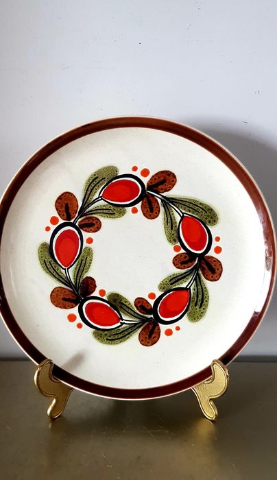 Farfurii vechi din portelan