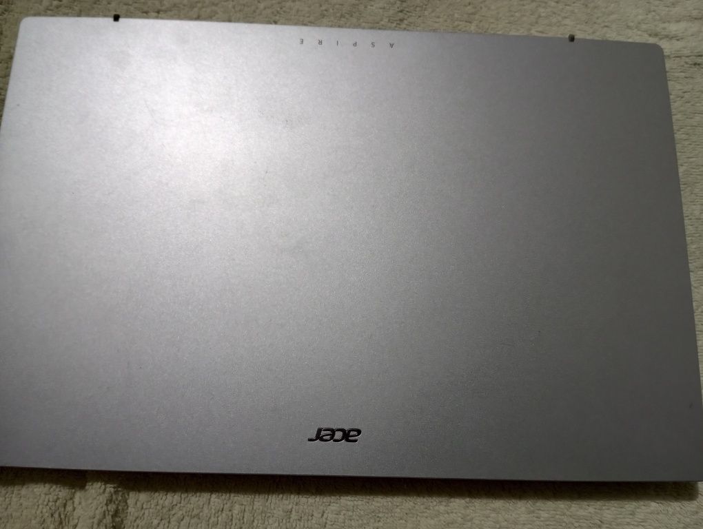Acer aspire notebook sotiladi