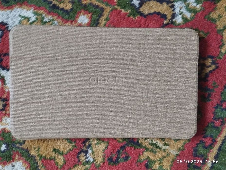 Продам планшет. СЕНСОР НЕ РАБОТАЕТ!