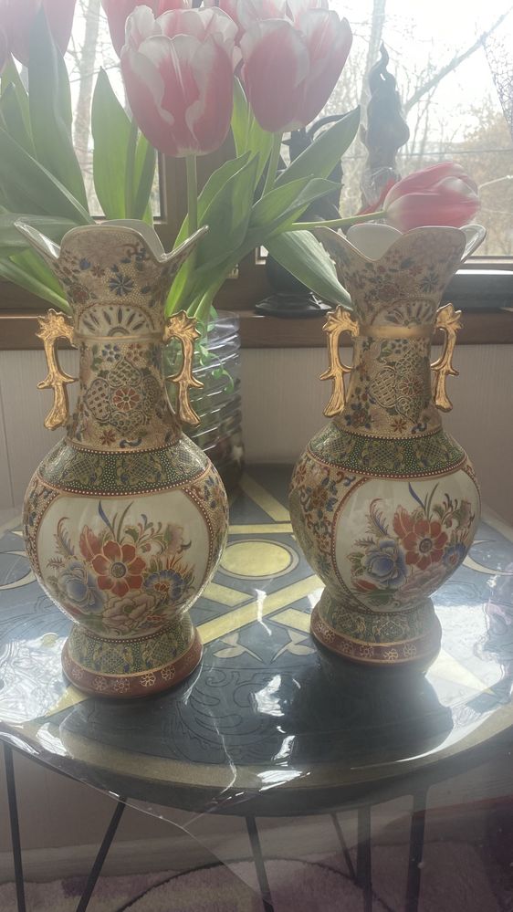 Две вазы керамические