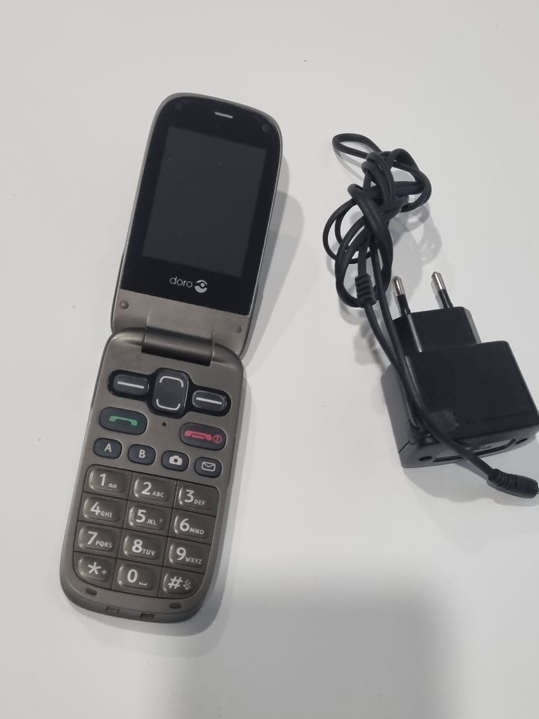 Telefon Doro ( Nokia) cu display mare impecabil. L. Româna