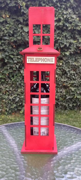 Cutie vin tip cabina telefonica