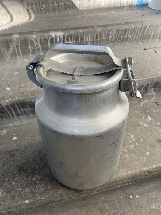 Продам флягу маленькую в отличном состоянии