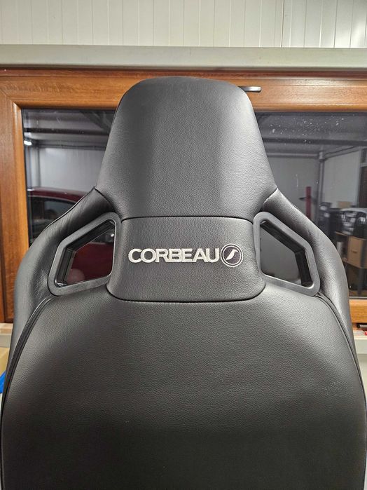 Комплект спортни кожени седалки Corbeau