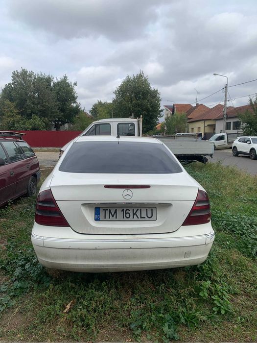 Mercedes-Benz W211 E200 CDI