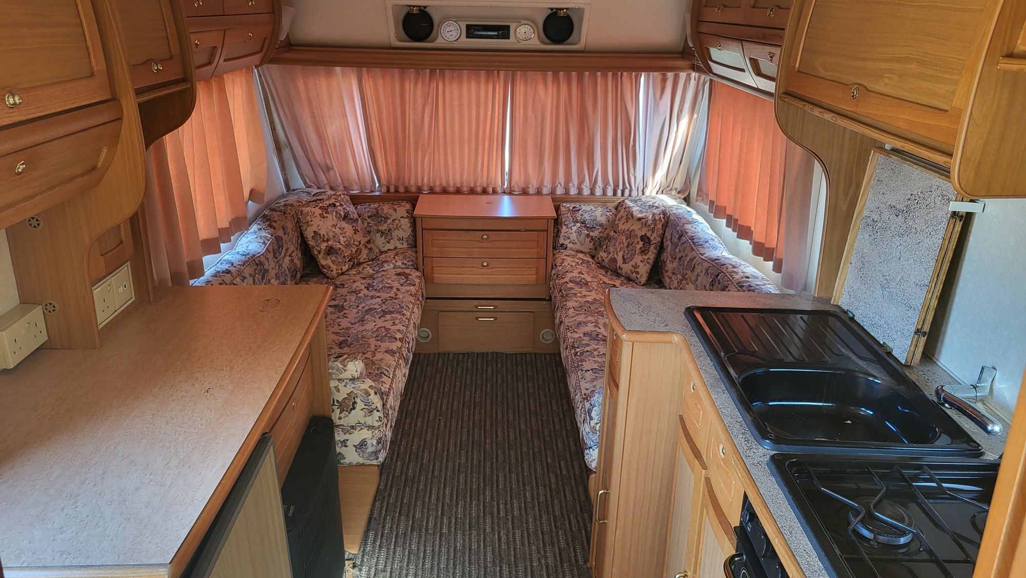 Vând Rulotă Elddis Huricane Gtx