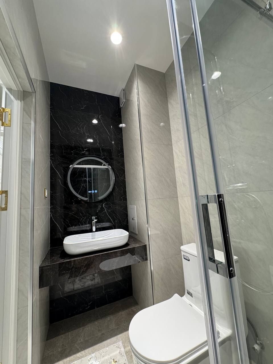 ЖК Дипломат от Хон Сарой 2в3/6/16, 55м²+25м². Ор-р: Посольство США